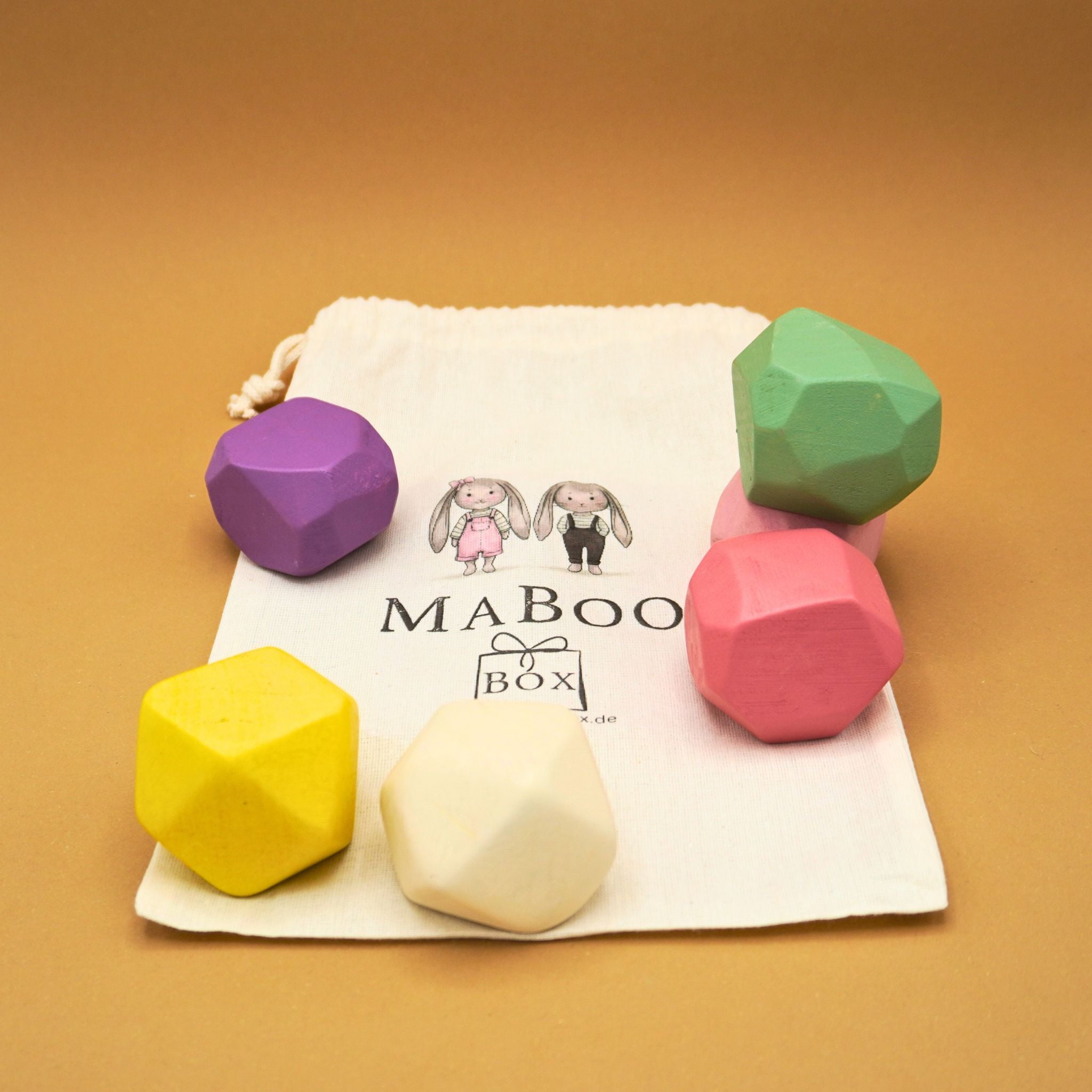 MaBoo’s Balancier-Steine - Pink auf einem weißen Hintergrund