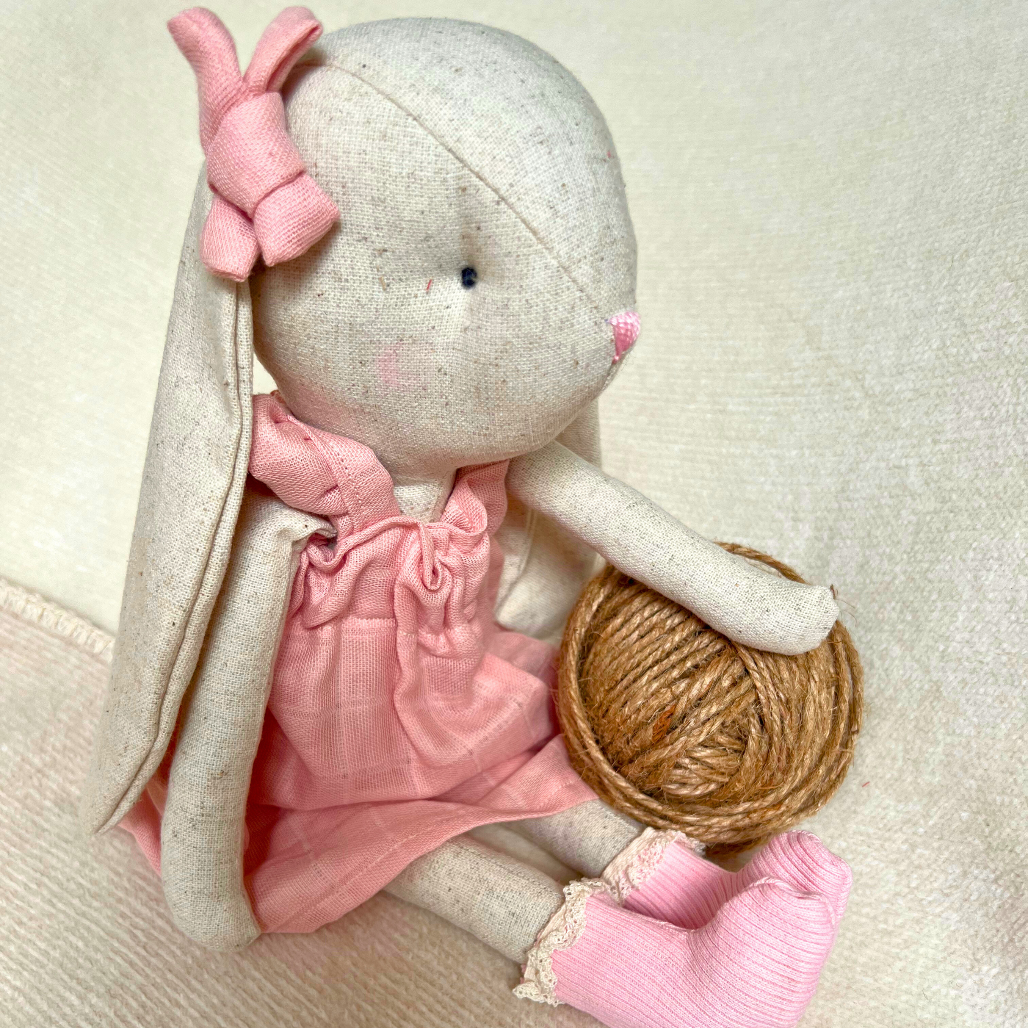 Rosie das Kuschelkaninchen