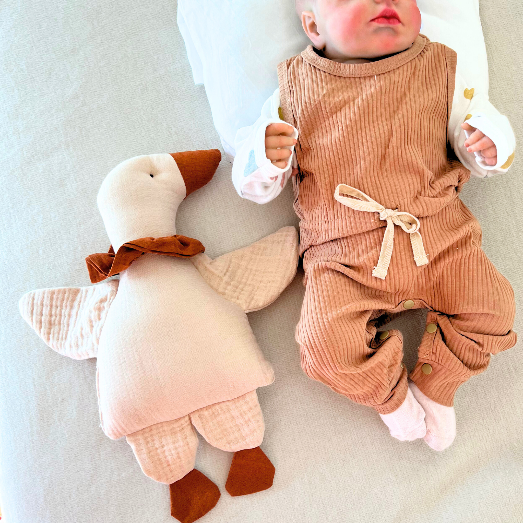 Ella die Kuschelente